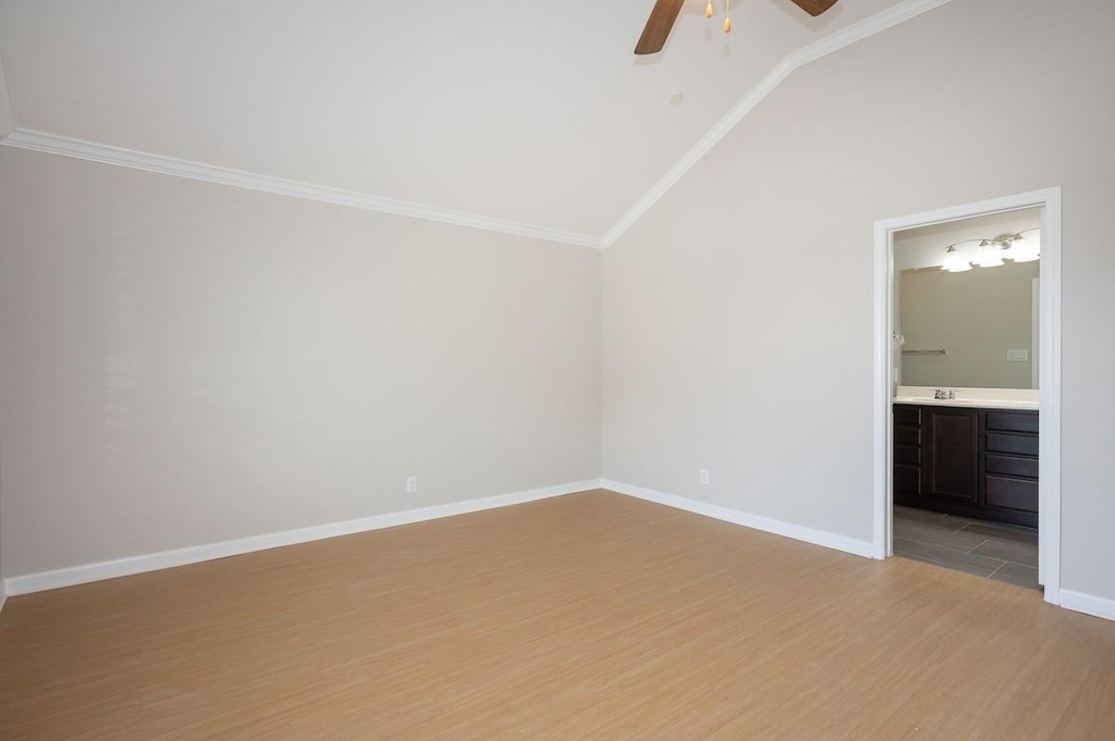 1620 Bryant Dr - Photo 15