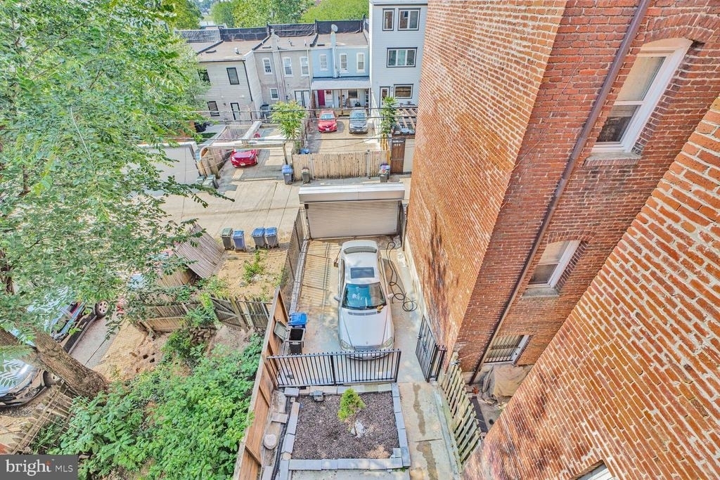 608 Irving Street Nw - Photo 16