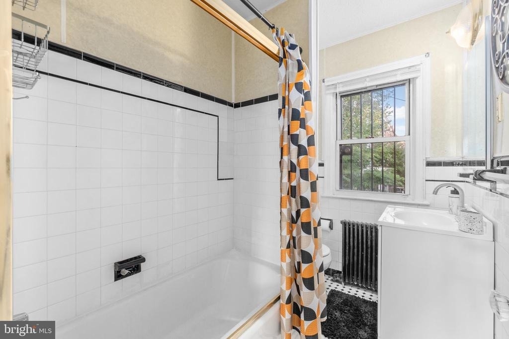 2835 4th Street Ne - Photo 15