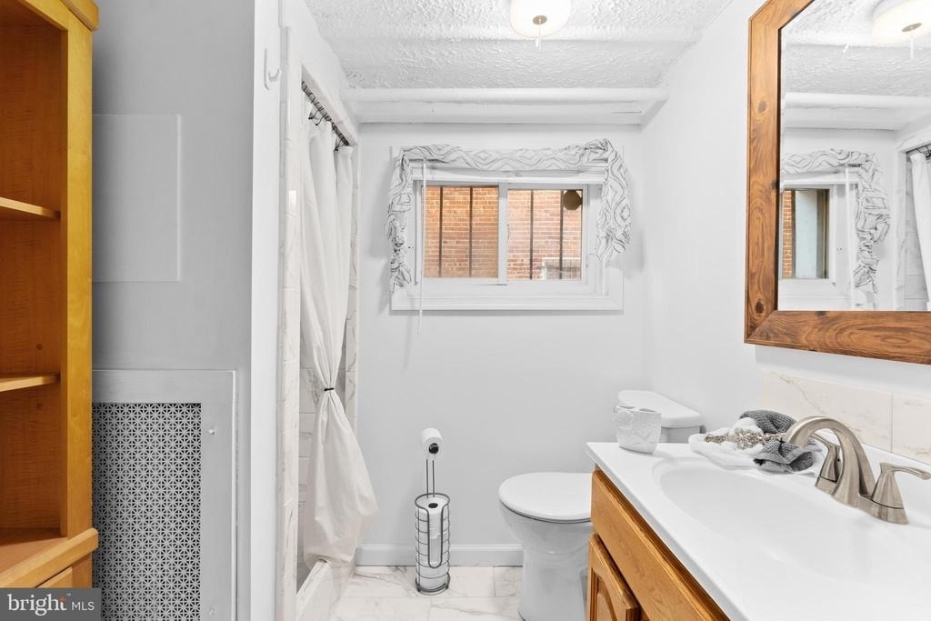 2835 4th Street Ne - Photo 16