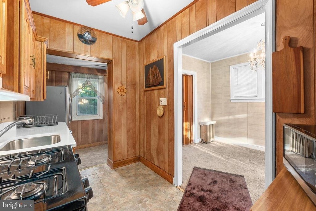 2835 4th Street Ne - Photo 8