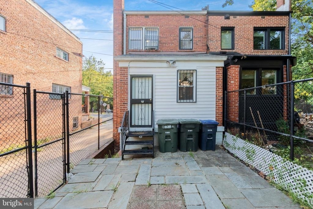 2835 4th Street Ne - Photo 24