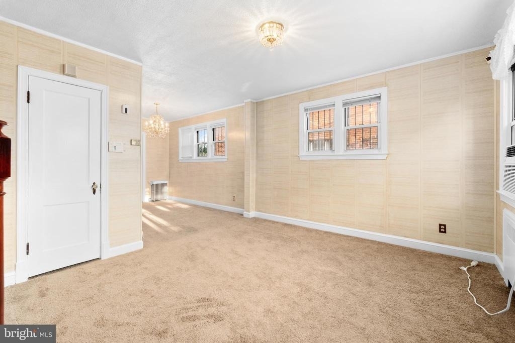 2835 4th Street Ne - Photo 2