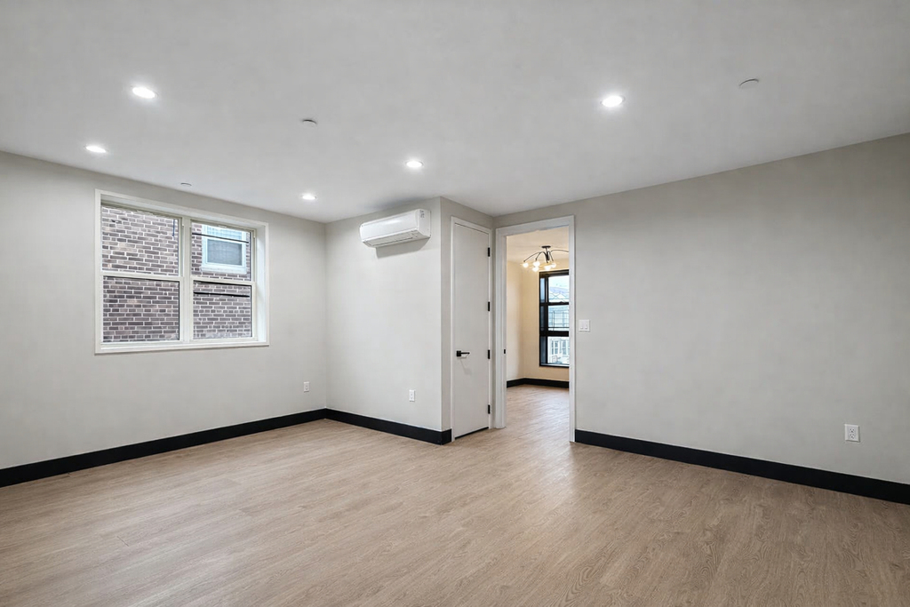 Brooklyn Avenue - Photo 4