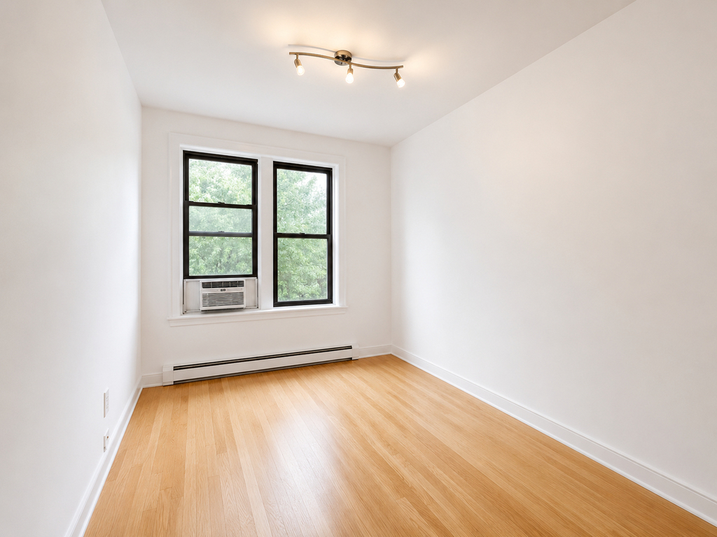 Nostrand Avenue - Photo 2