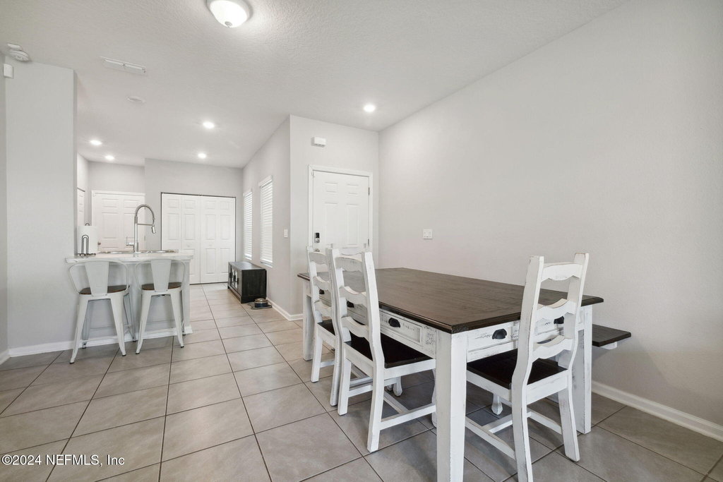 936 Capitol Parkway - Photo 6