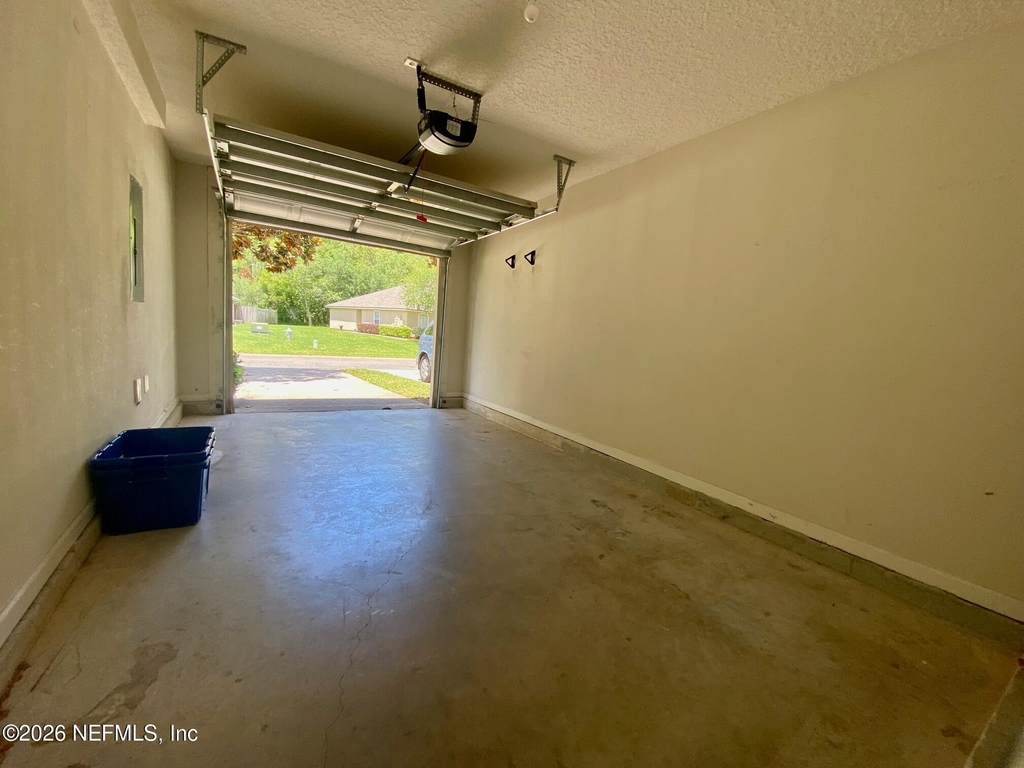 1530 Vineland Circle - Photo 35