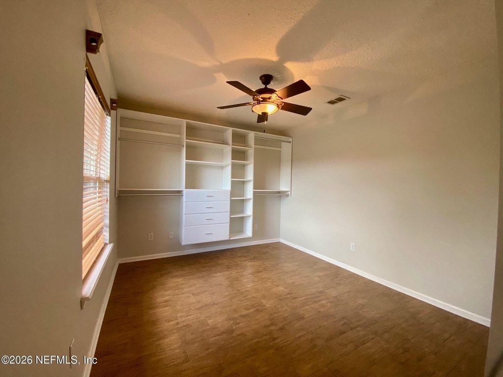 1530 Vineland Circle - Photo 16
