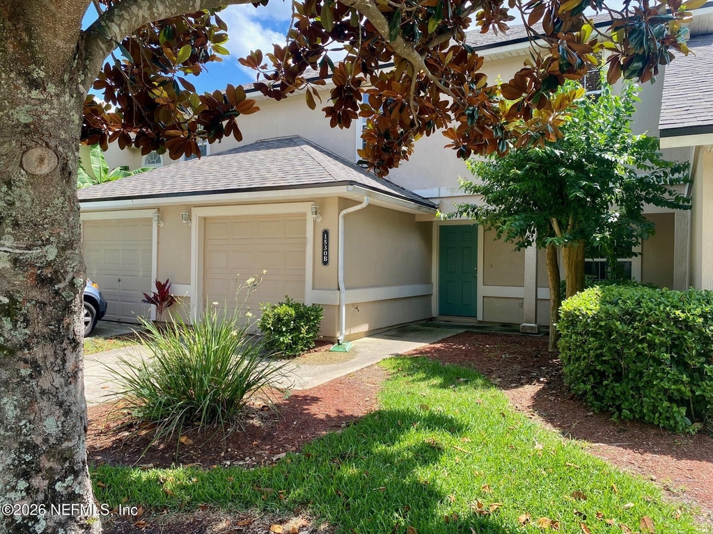1530 Vineland Circle - Photo 3