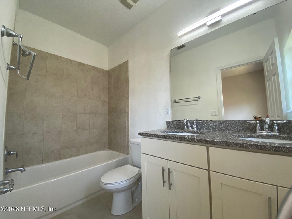 11312 Estancia Villa Circle - Photo 18