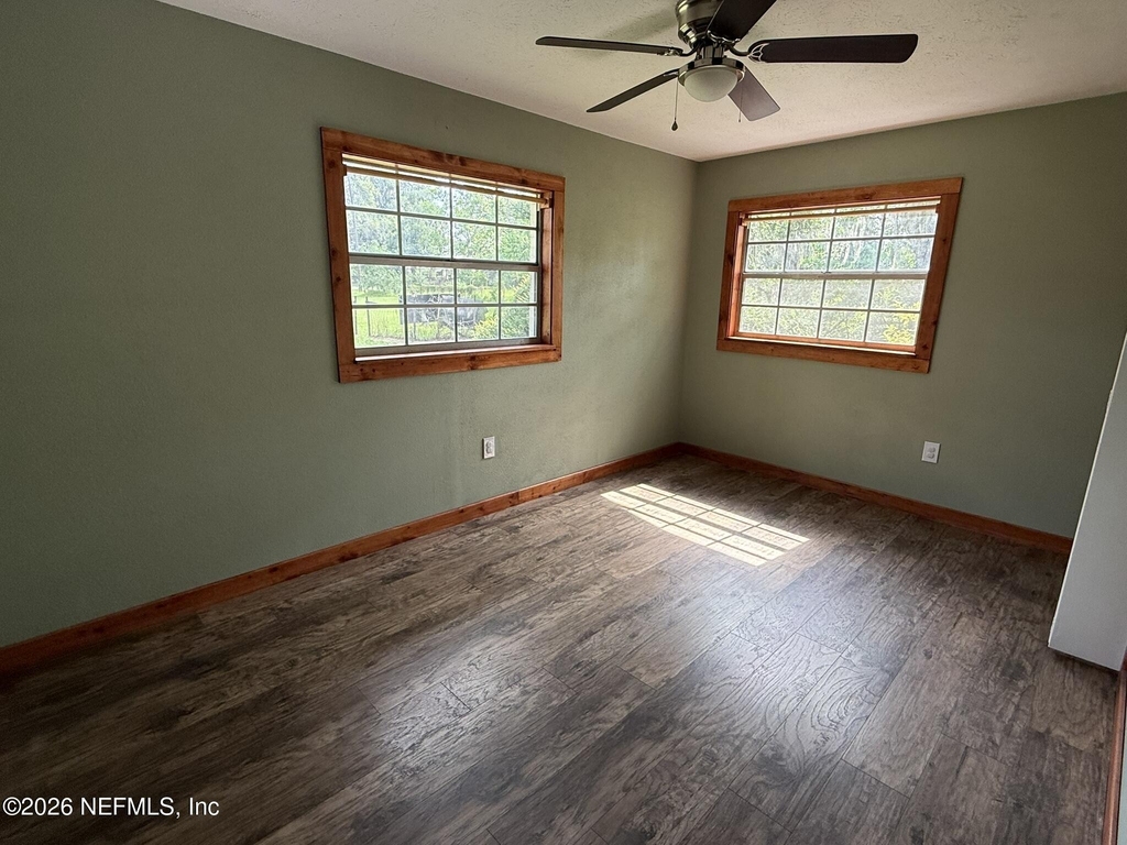 7451 Crill Avenue - Photo 9