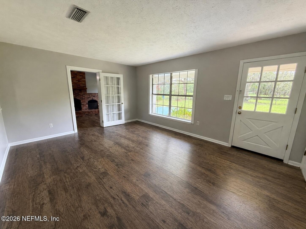 7451 Crill Avenue - Photo 3