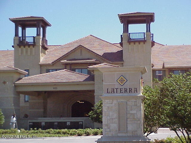 965 Registry Boulevard - Photo 0
