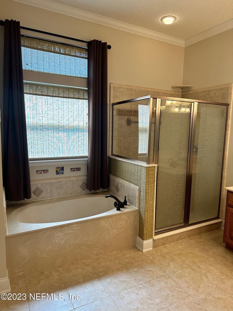 1439 Barrington Circle - Photo 14