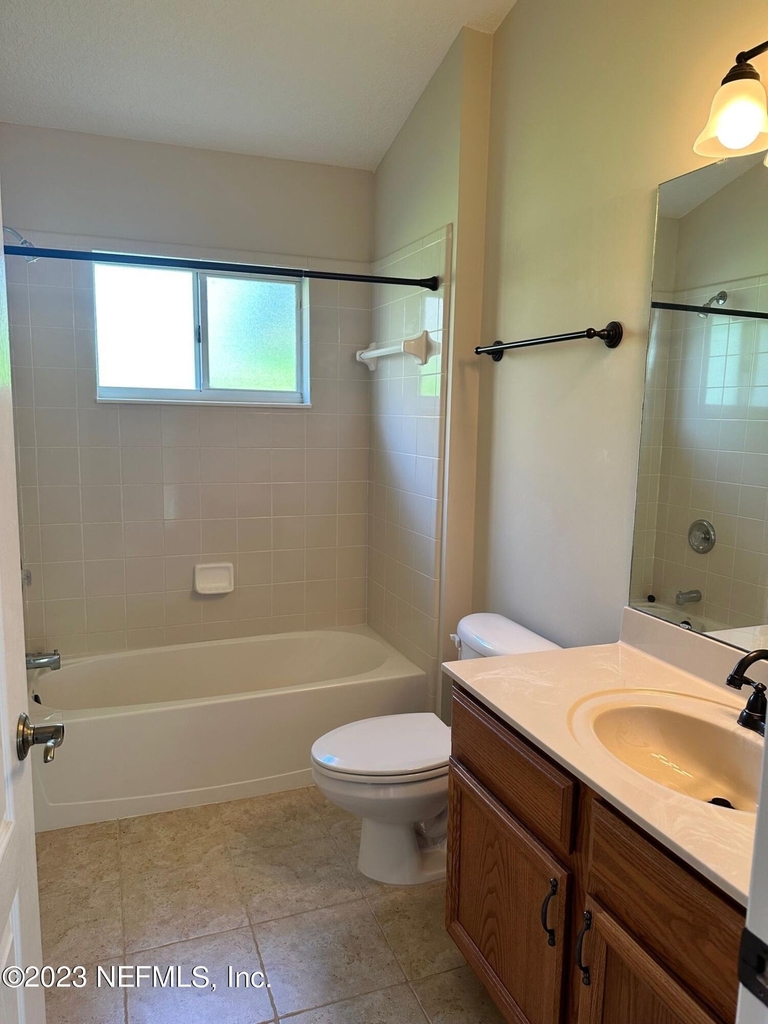 1439 Barrington Circle - Photo 18