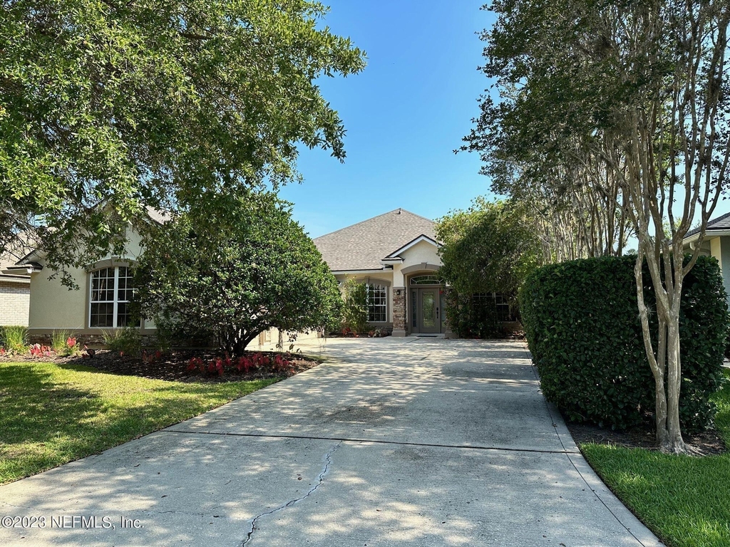 1439 Barrington Circle - Photo 0