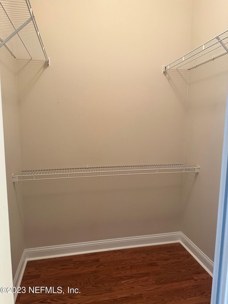 1439 Barrington Circle - Photo 11