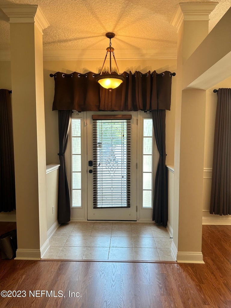 1439 Barrington Circle - Photo 1