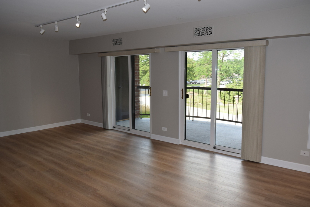 1405 E Central Road - Photo 14
