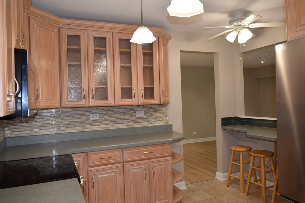 1405 E Central Road - Photo 6