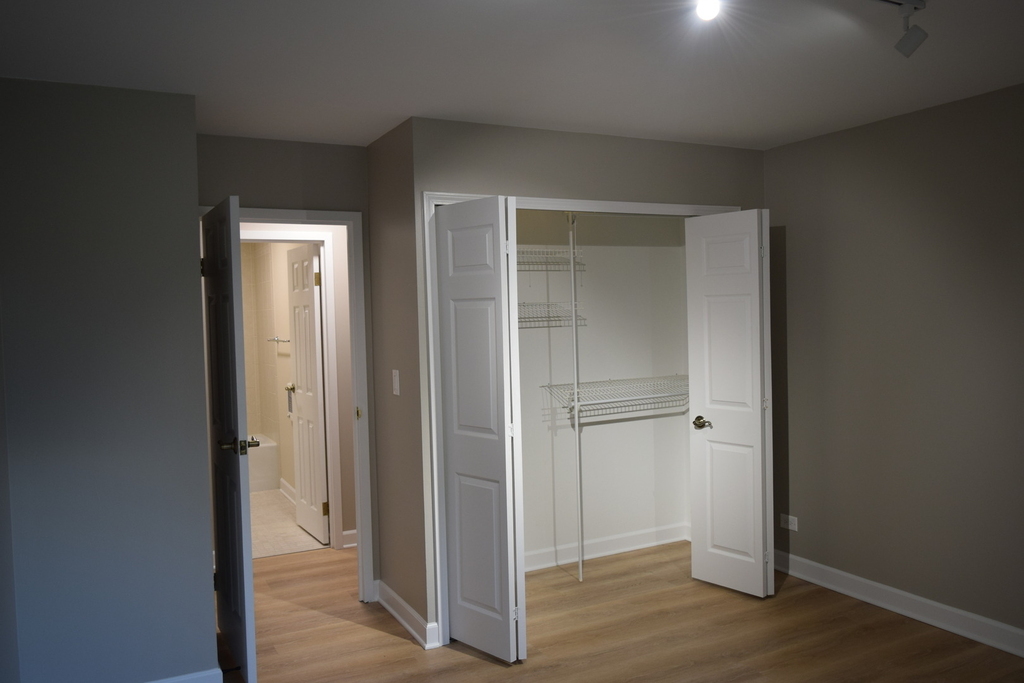 1405 E Central Road - Photo 23