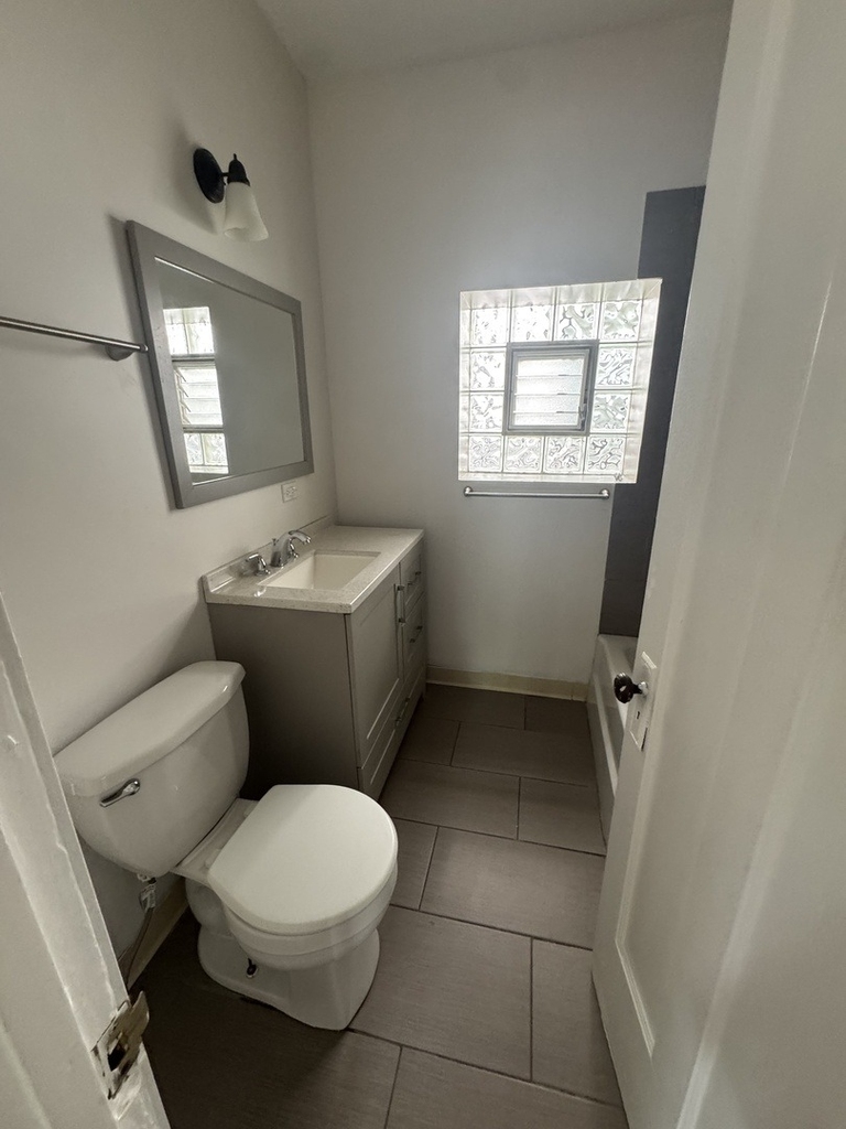 3008 W Cullom Avenue - Photo 5
