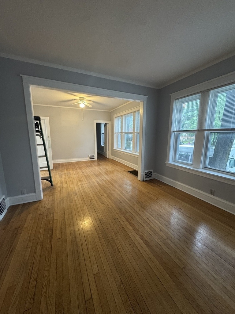 3008 W Cullom Avenue - Photo 17