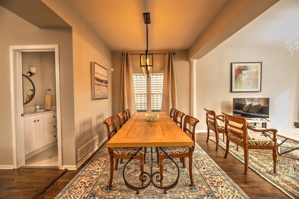 2718 W Washington Boulevard - Photo 2