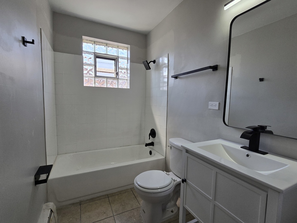 525 25th Avenue - Photo 4