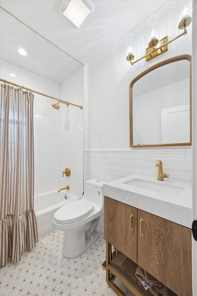 146 E Maple Street - Photo 13