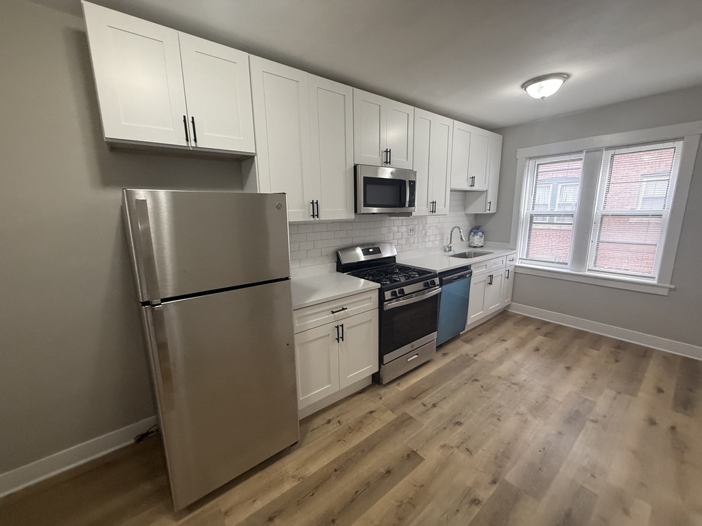 106 Lincoln Avenue - Photo 9