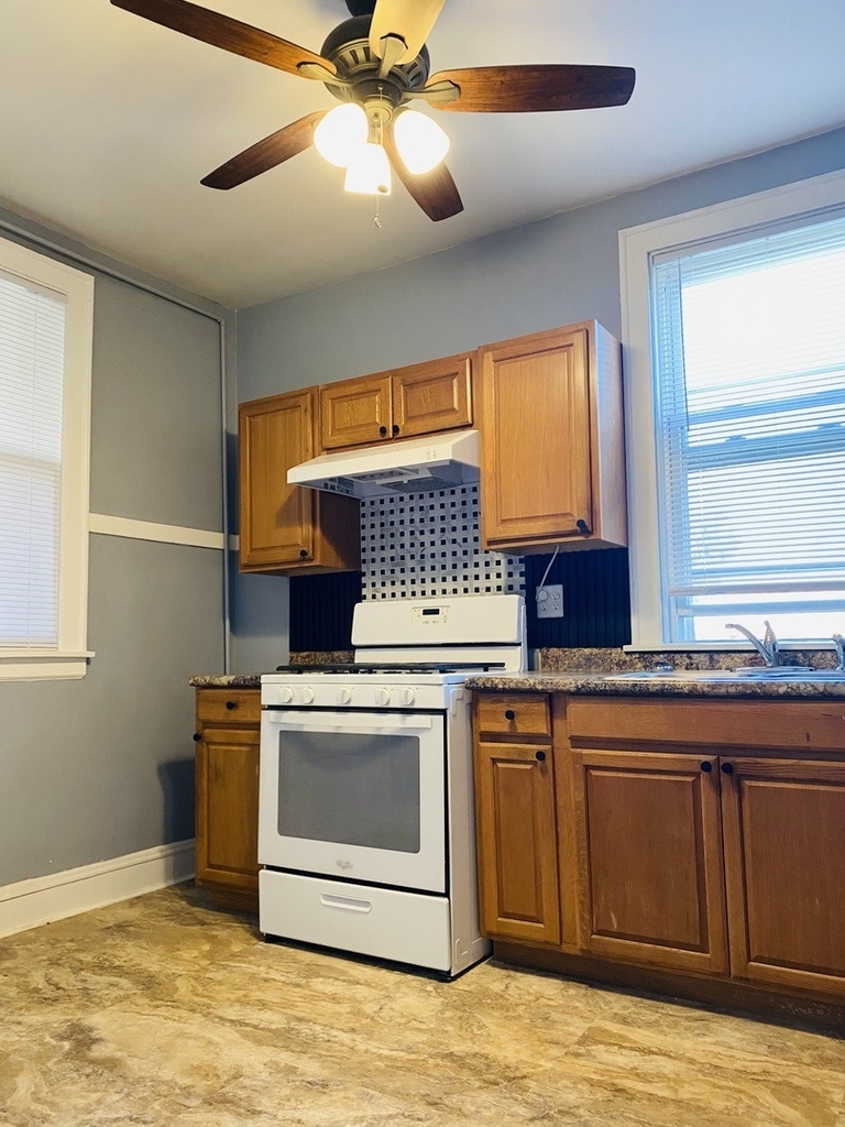 8042 S Hermitage Avenue - Photo 18