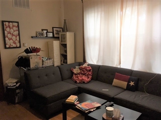 2906 N Greenview Avenue - Photo 3