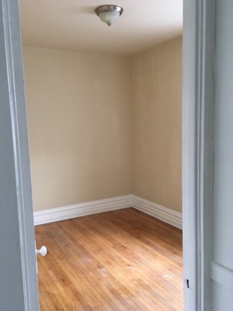 3246 N Seminary Avenue - Photo 7