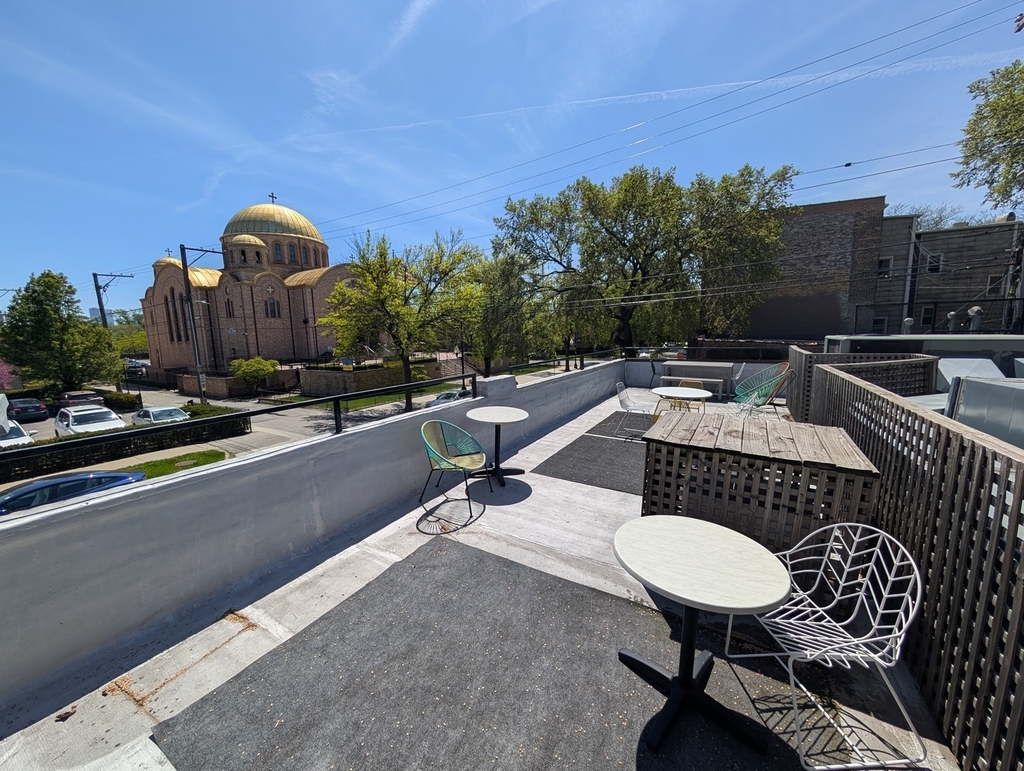 2301 W Chicago Avenue - Photo 12