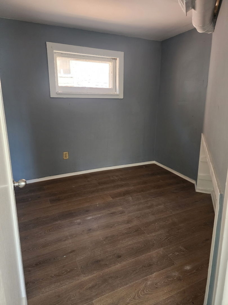 2700 W 24th Street - Photo 3