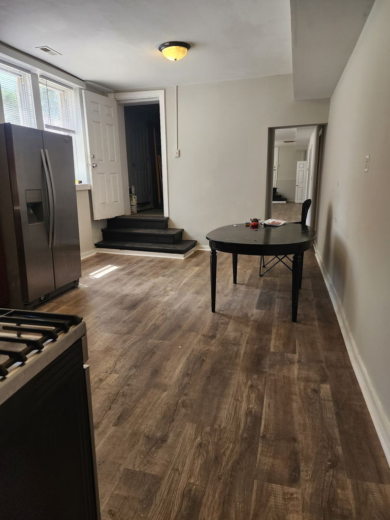2700 W 24th Street - Photo 4