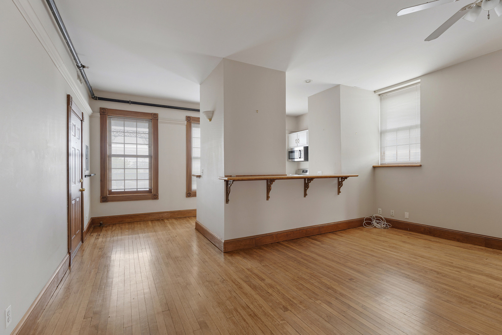 222 W Main Street - Photo 4