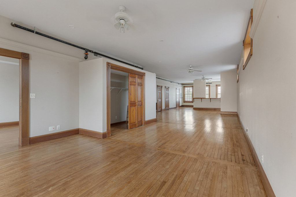 222 W Main Street - Photo 11