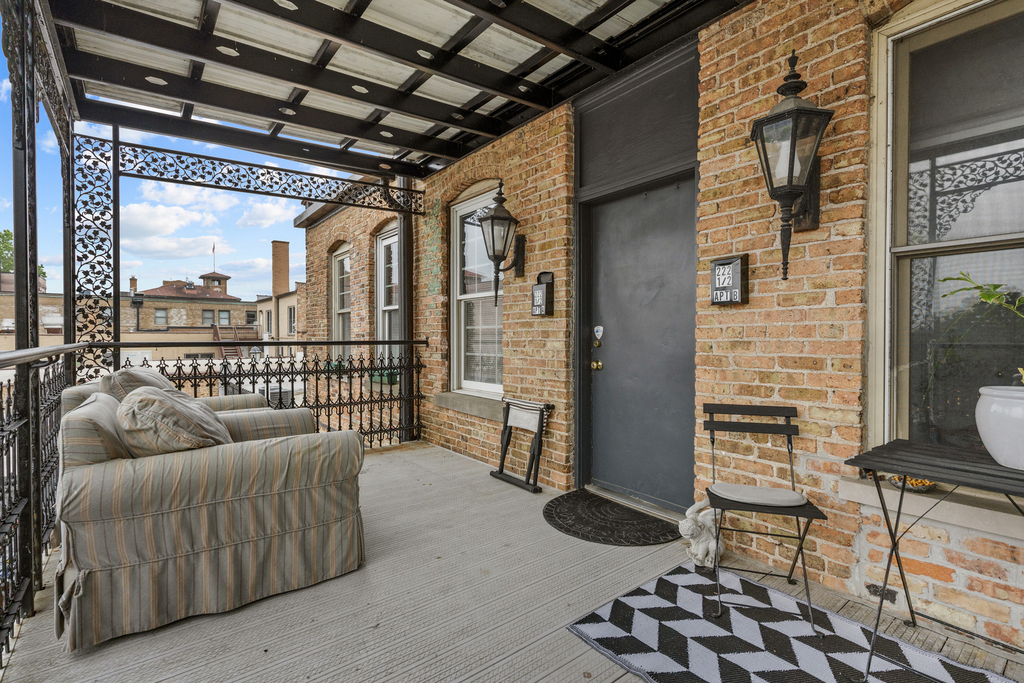 222 W Main Street - Photo 2