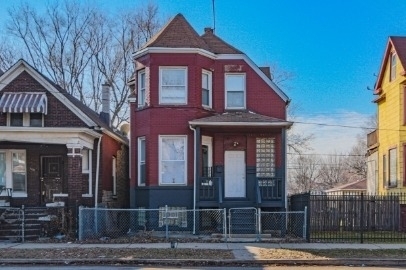 7432 S Maryland Avenue - Photo 0