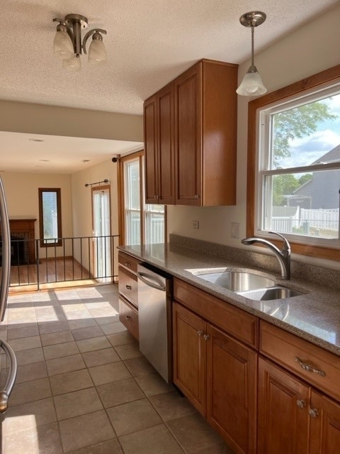 2135 Derby Court - Photo 6