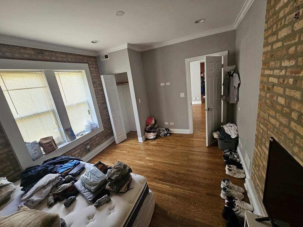 6503 N Mozart Street - Photo 4