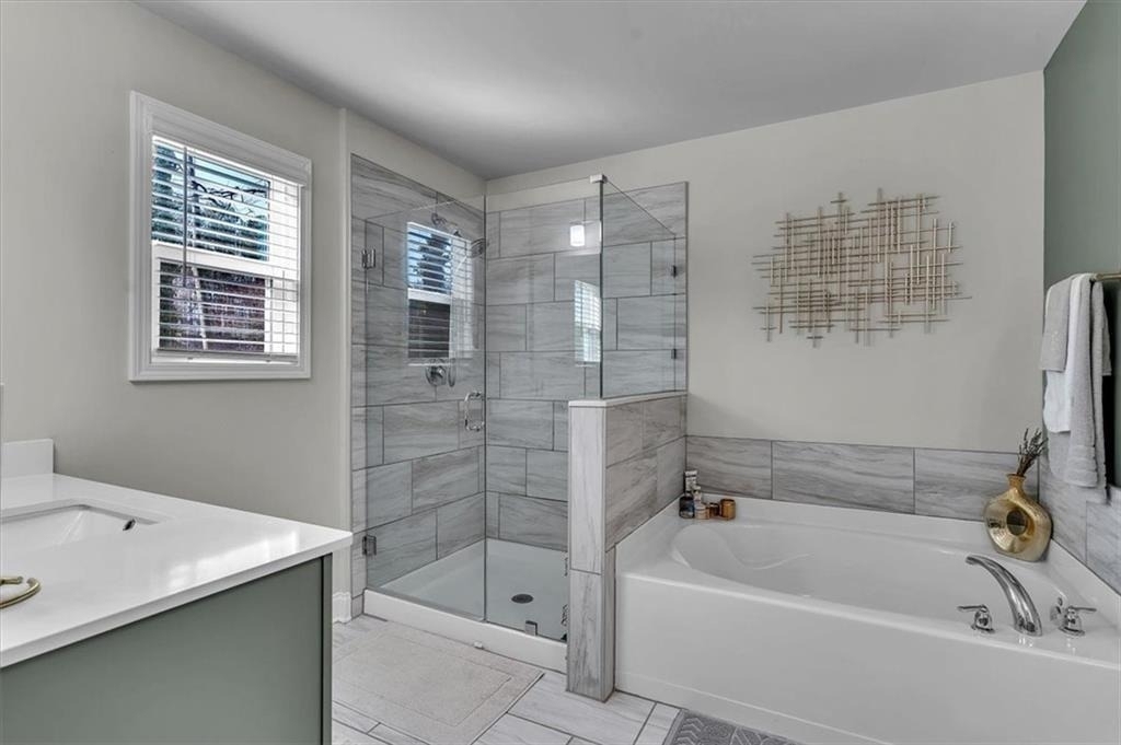 790 Belrose Drive - Photo 7