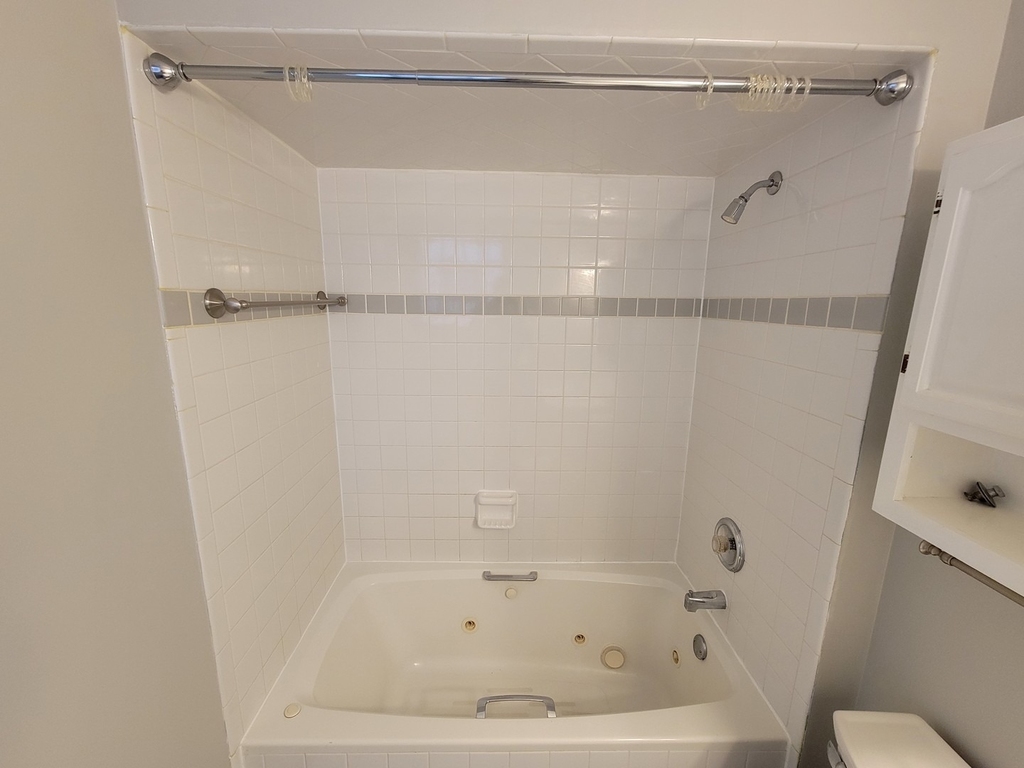7411 N Claremont Avenue - Photo 5