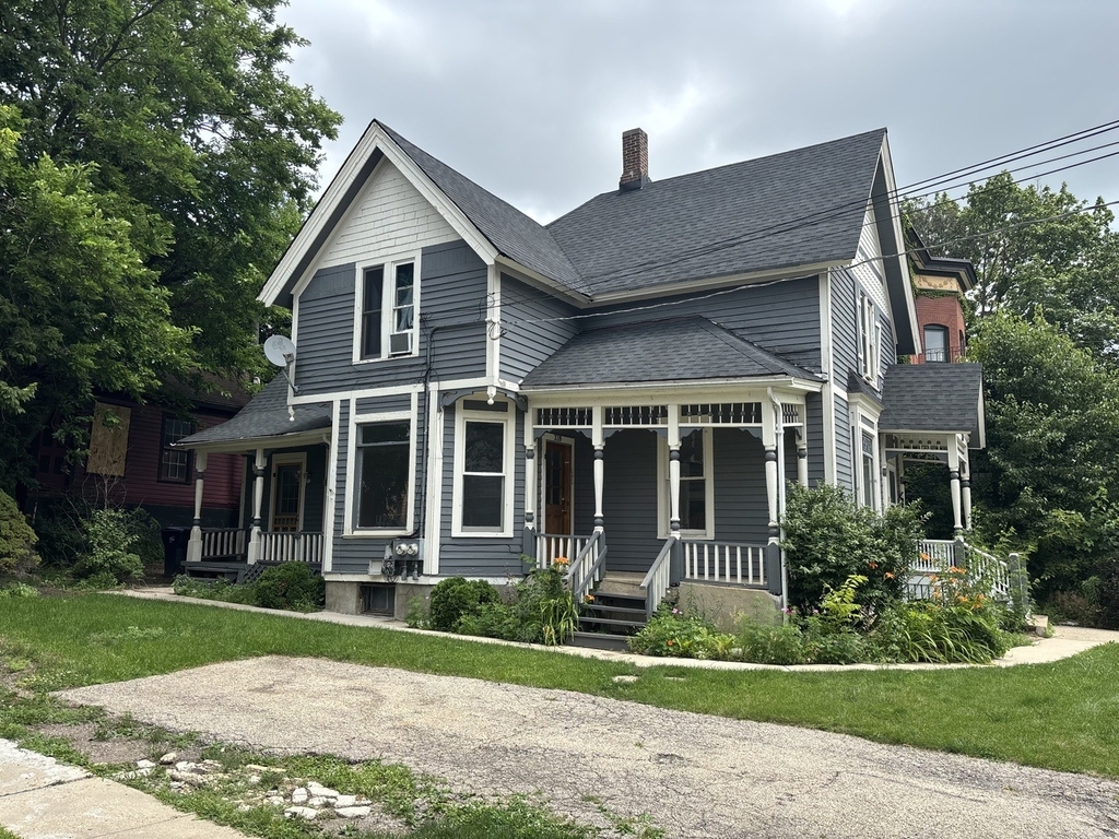 318 North Street - Photo 1