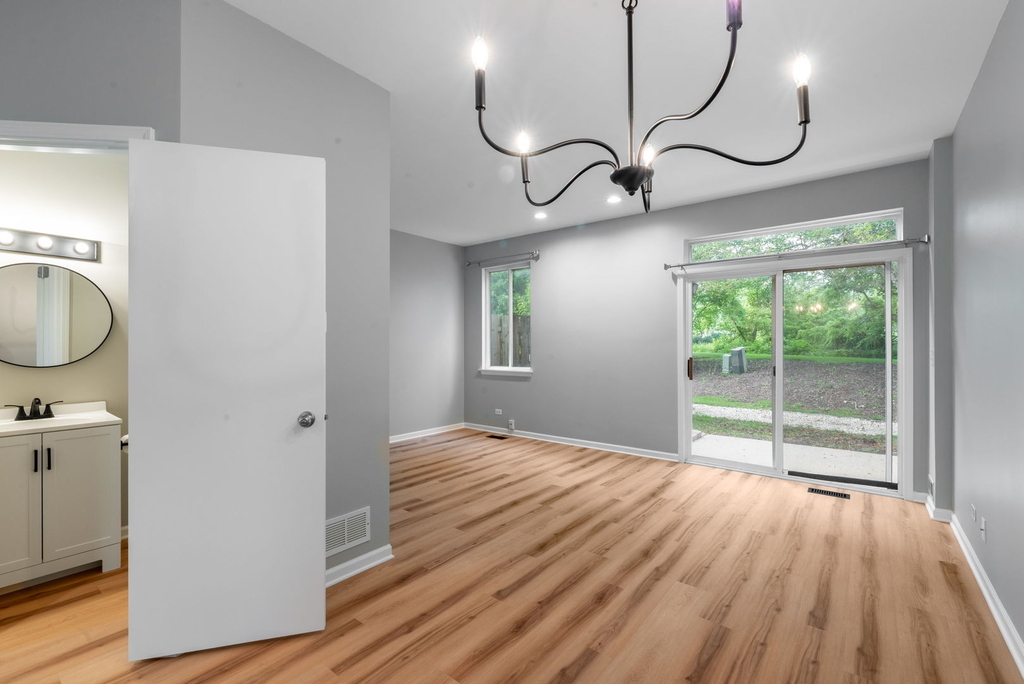 182 Stockton Drive - Photo 4