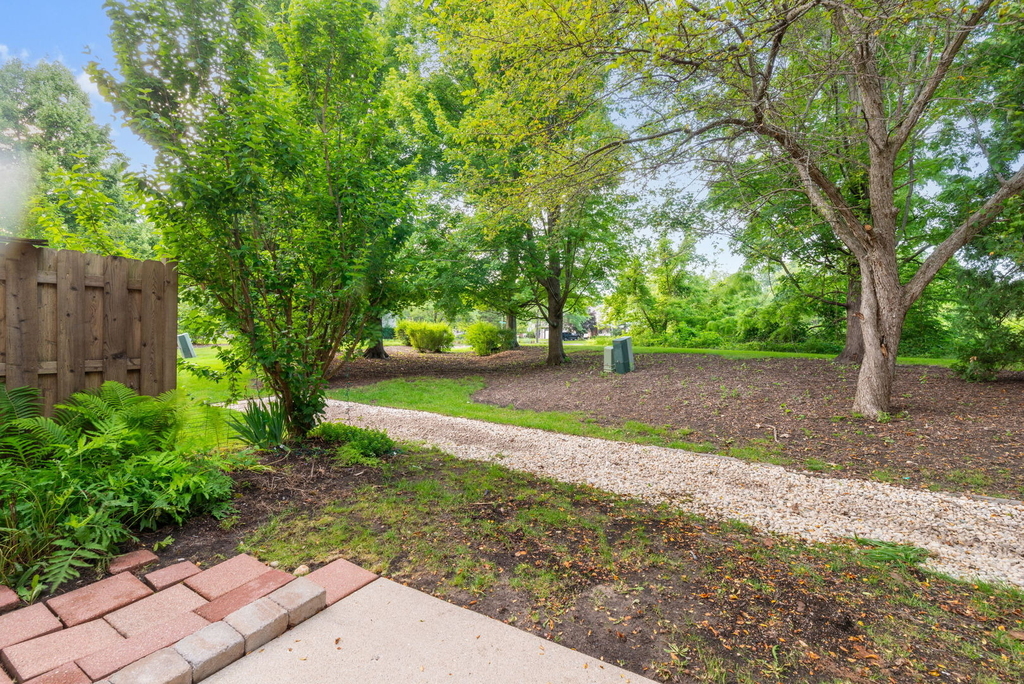182 Stockton Drive - Photo 15