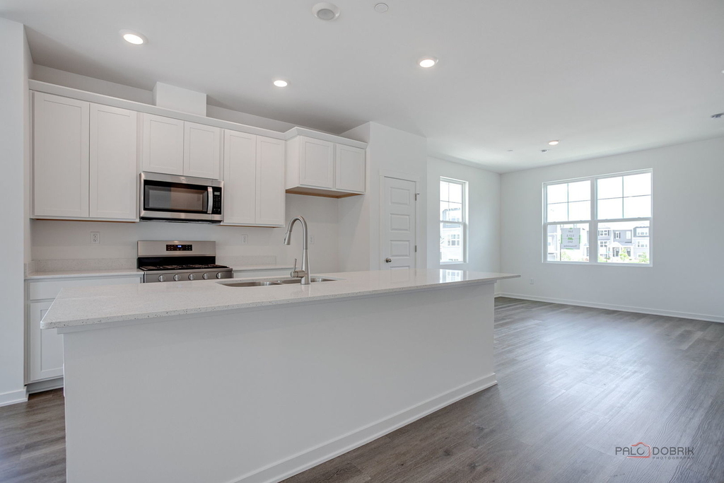 541 Yosemite Way - Photo 10