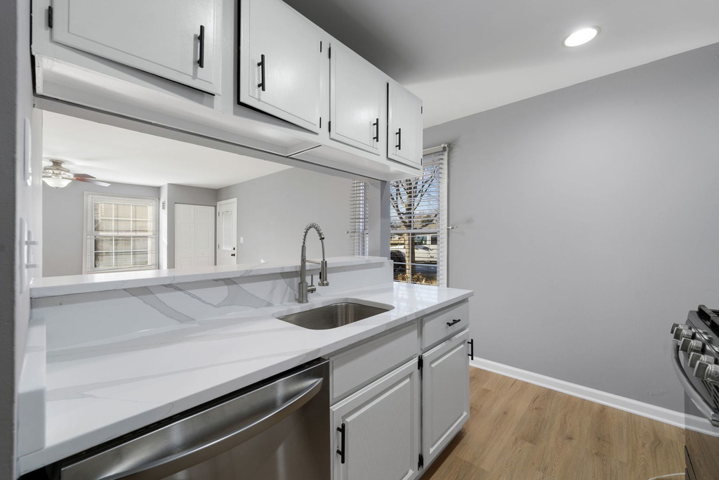 413 Sidney Avenue - Photo 6